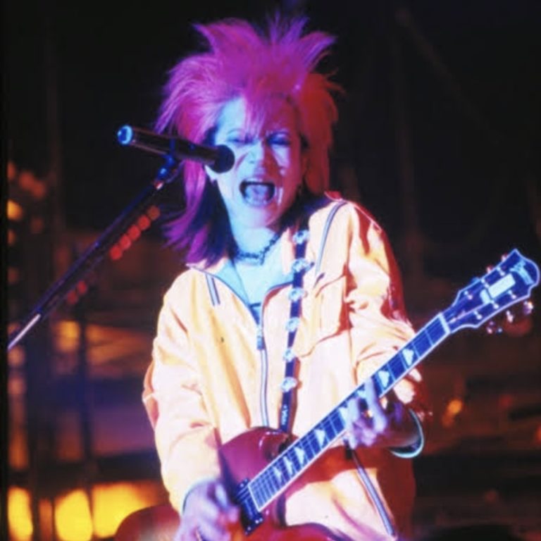 【hide命日】名曲をトリビュートアルバムを聞いてみよう