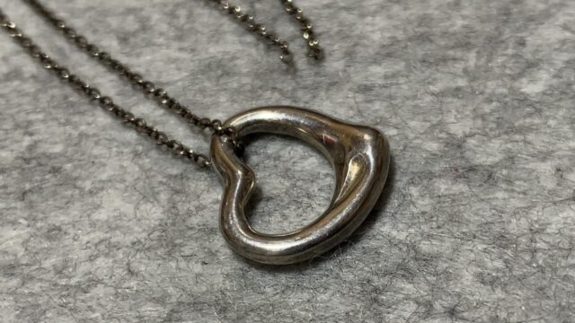 ティファニーのネックレスのチェーン切れ修理前