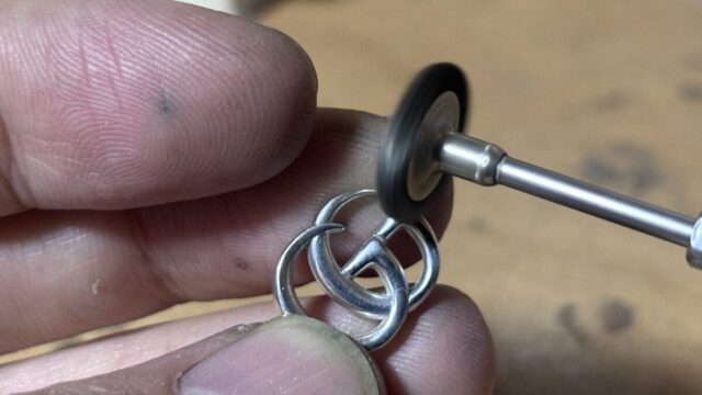 グッチのピアス修理