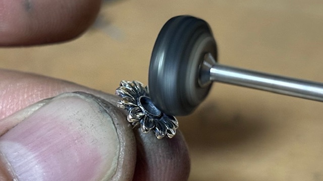 グッチのピアス修理