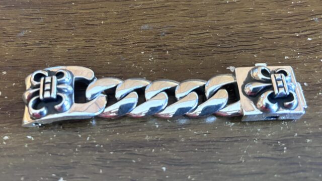 クロムハーツの喜平ブレスレットのコマ詰め