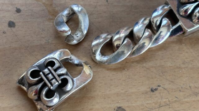 クロムハーツの喜平ブレスレットのコマ詰め